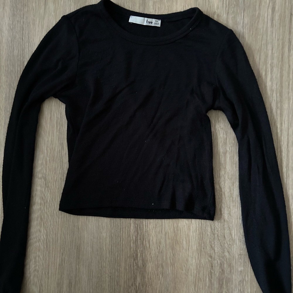 Aritzia Black Wilfred free longsleeve
